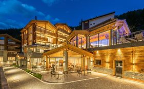 Luxury Residence Colosseo Zermatt   Switzerland